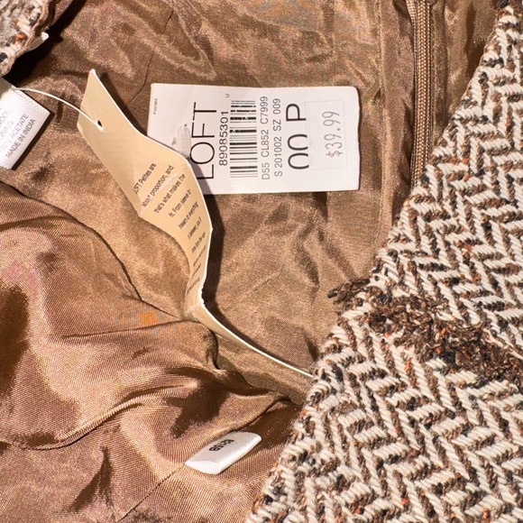 LOFT (Ann Taylor) Brown Herringbone A-Line Skirt - Picture 3 of 8